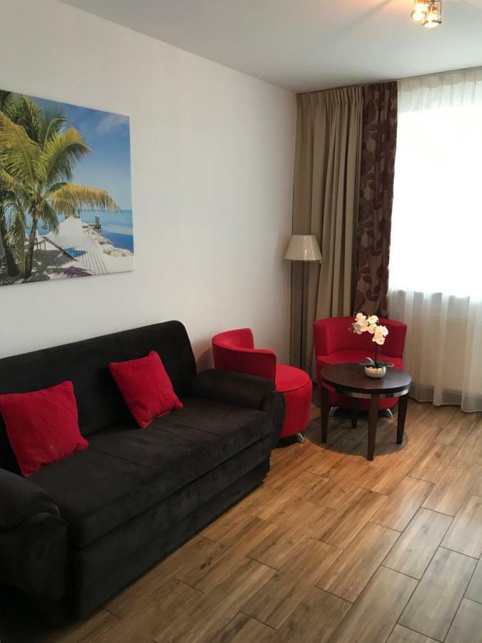 454 W Diva Apartment *